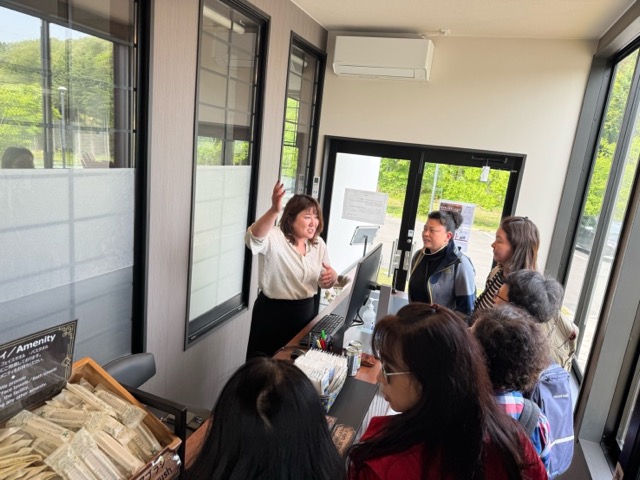 本日開催の投資物件ツアー！大盛況により4件のご成約をいただきました。画像3