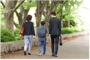 【人口減少は必然か】「このまま行けばみんな貧しくなる」…合理的な選択として少子化を“選択”している先進国の人々 サムネイル画像