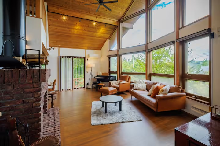 ガイアリゾートに新しい物件が加わりました。『麓-ROKU-』Nature&Comfort｜カフェレストラン券付｜温泉付き貸別荘画像1