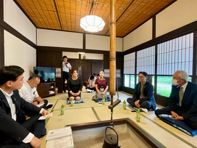 小里内閣総理大臣補佐官の農泊地域視察を受けました。画像3