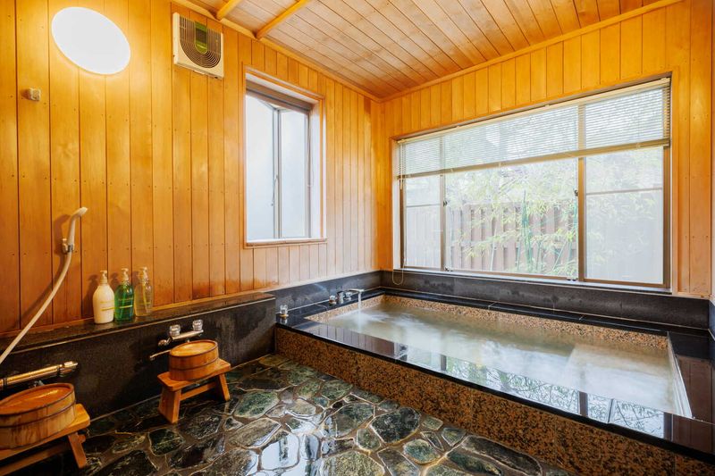 林華 -RINKA-｜極上の温泉と癒しの宿泊施設画像1