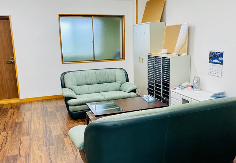 白石蔵王駅前シェアオフィス道画像2