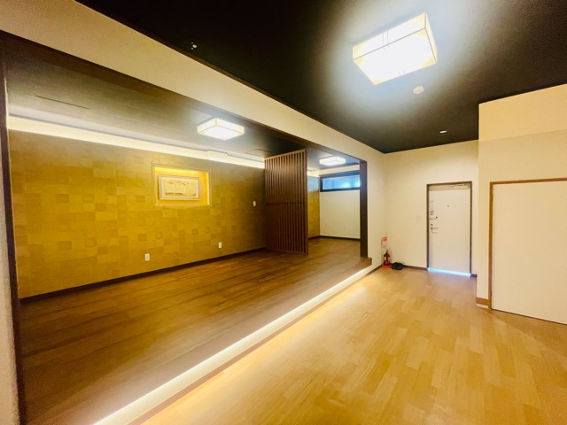 西元祐貴氏の原画が観られる白石蔵王駅前ホテル「道」画像2