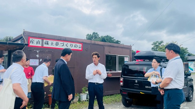 小里内閣総理大臣補佐官の農泊地域視察を受けました。画像2